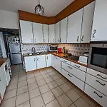 Appartement De 3 Chambres Et 2 Salles De Bain